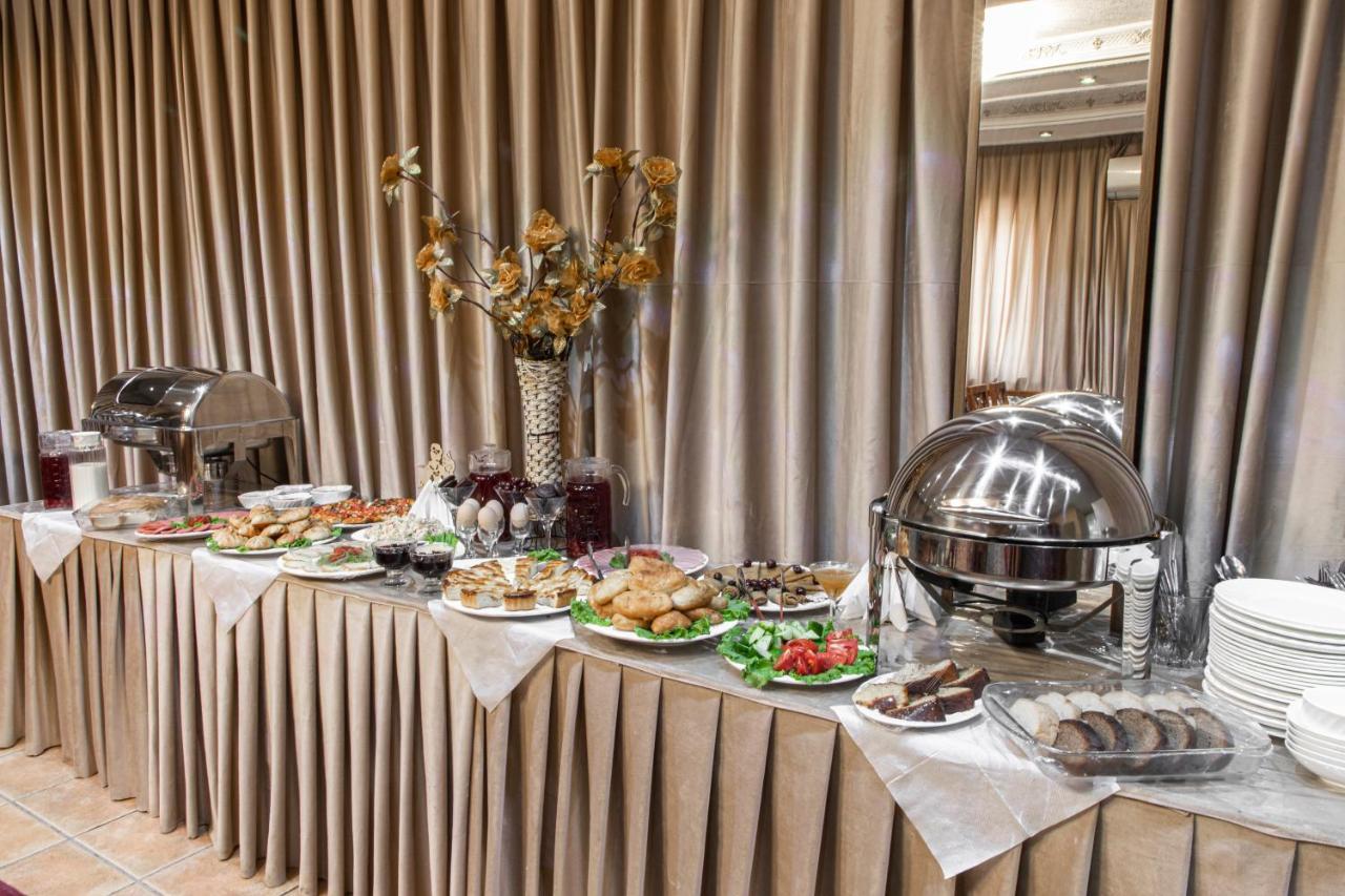Nur M Hotell Tasjkent Exteriör bild