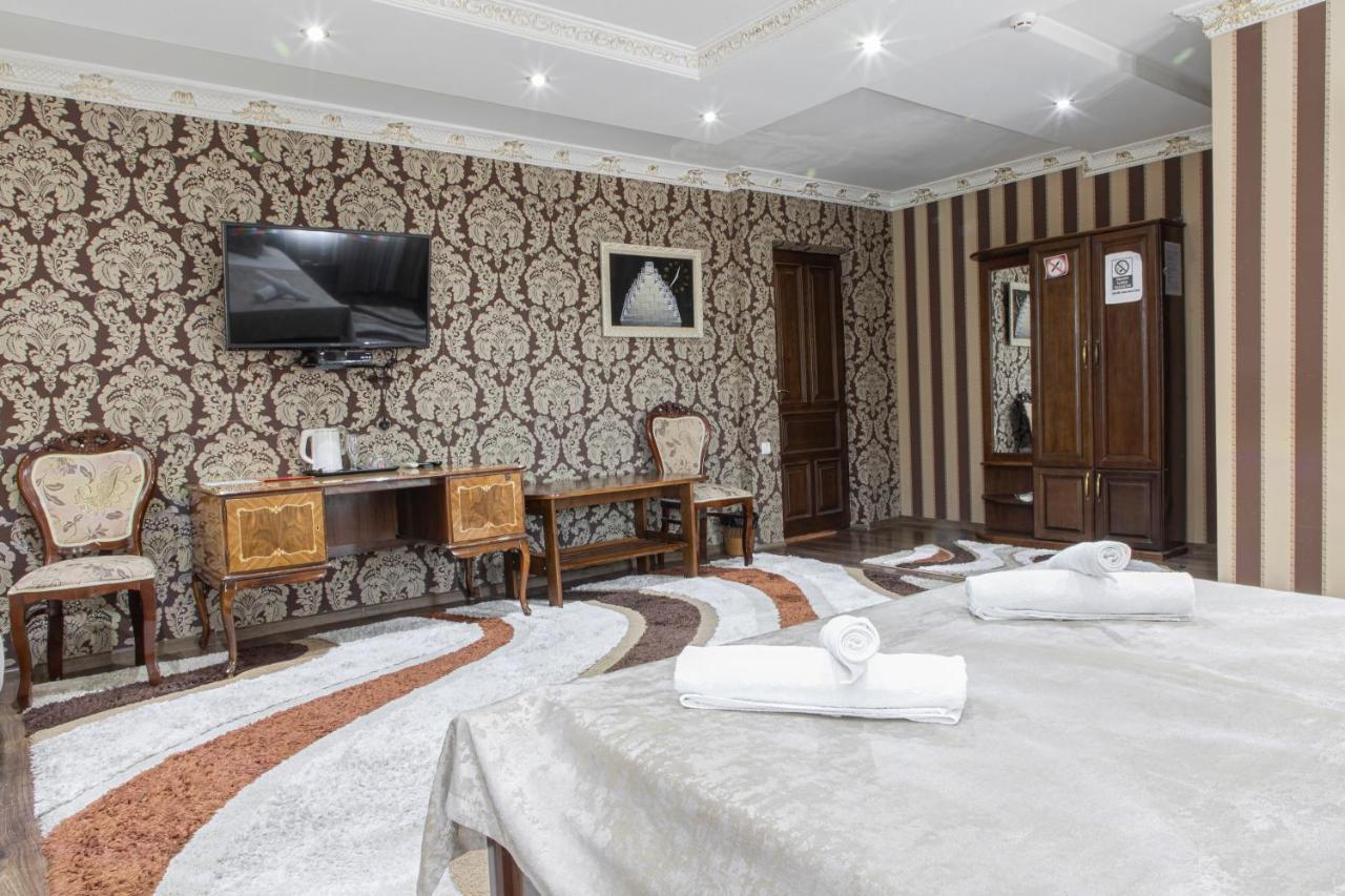 Nur M Hotell Tasjkent Exteriör bild